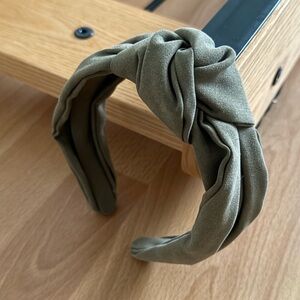 Anthropologie Olive Twist Headband